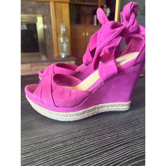 UGG Wedge Magenta Suede Nubuck Leather Espadrille Crossover Platforms Sz. 8.5 - Picture 3 of 10